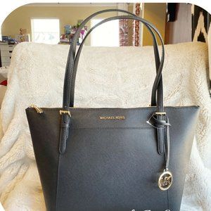 MICHAEL KORS CIARA LG EW TOP ZIP TOTE BAG